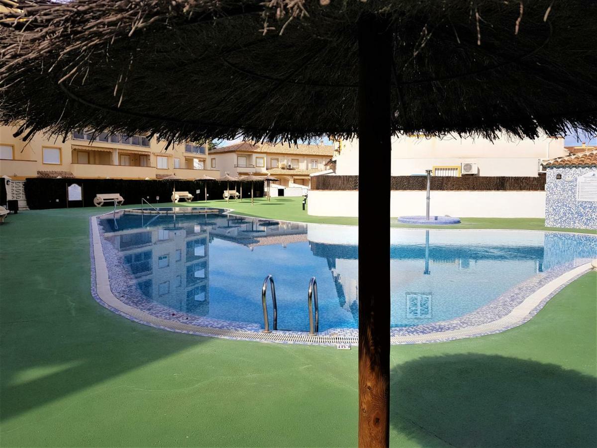 Apartamento Con Piscina En Oliva Nova Exterior foto